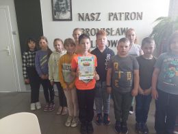 Dyplom i tytuł „ Młodego ekologa” dla klasy II a i III a