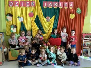  Dzień Jabłka